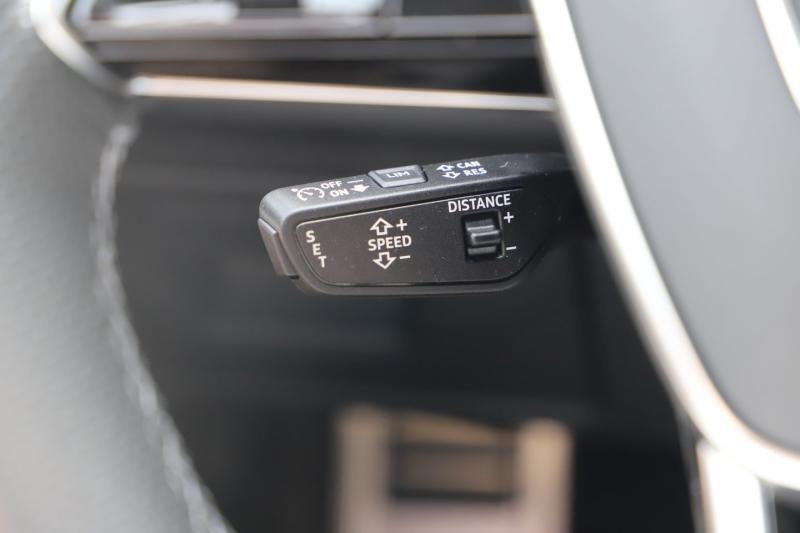 Audi A6 Avant 55 TFSI e quattro Sport