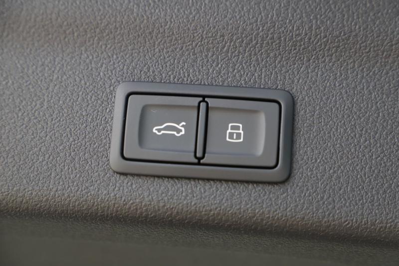 Audi A6 Avant 55 TFSI e quattro Sport