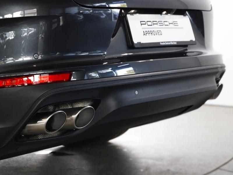 Porsche Panamera 4 E-Hybrid