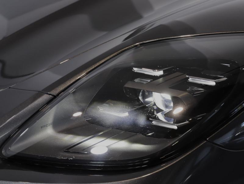 Porsche Panamera 4 E-Hybrid