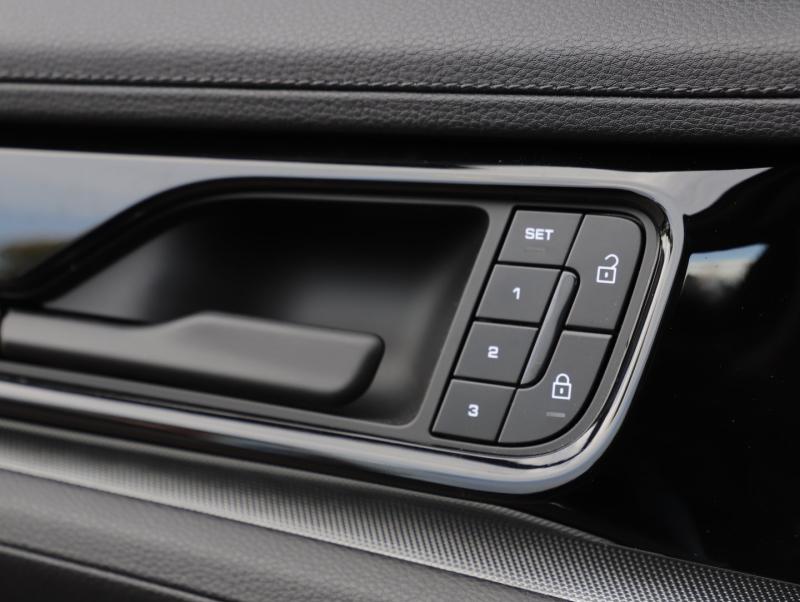 Porsche Panamera 4 E-Hybrid