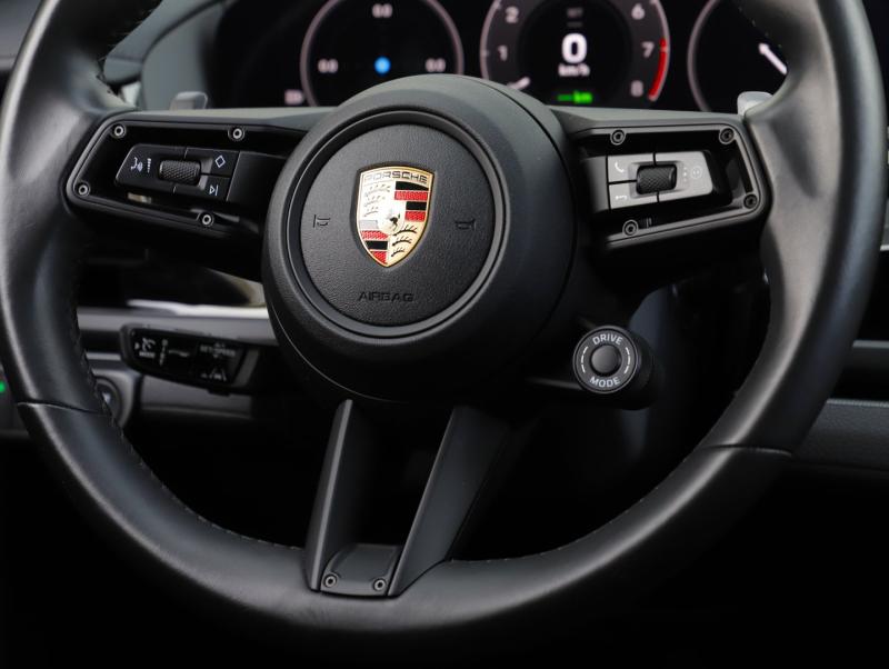 Porsche Panamera 4 E-Hybrid