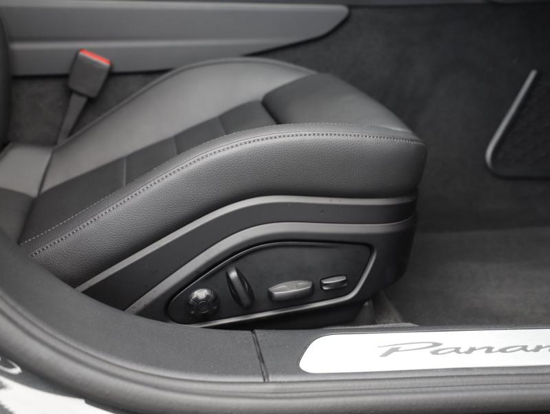 Porsche Panamera 4 E-Hybrid