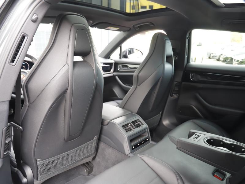 Porsche Panamera 4 E-Hybrid