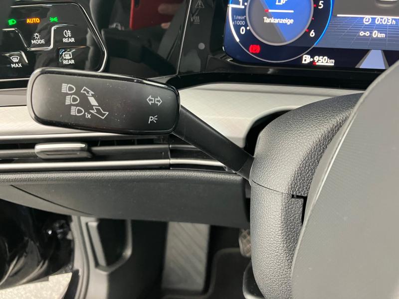 VW Golf Variant Life TDI