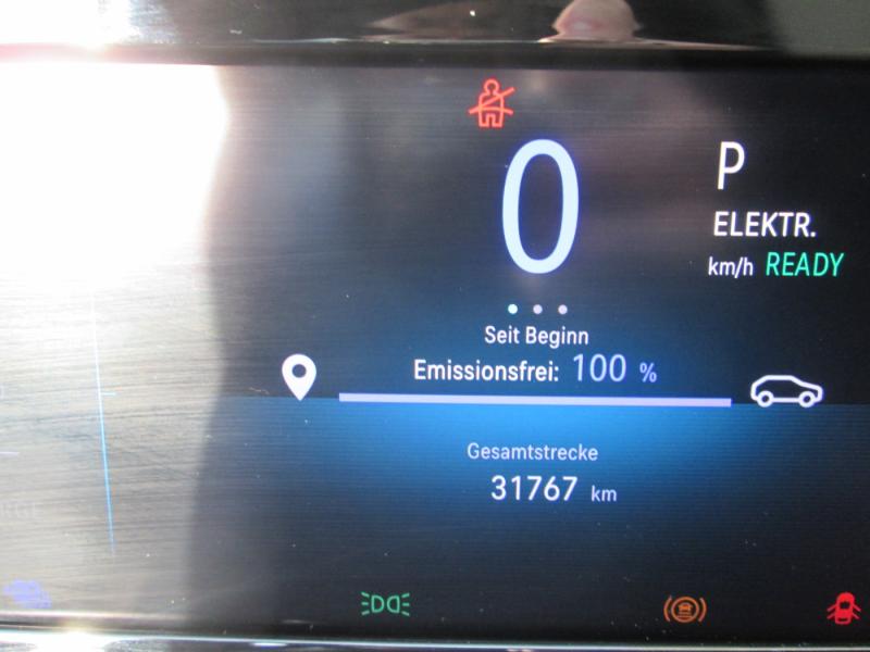 Opel ASTRA ULT 1.6 PHE AT8 180PS