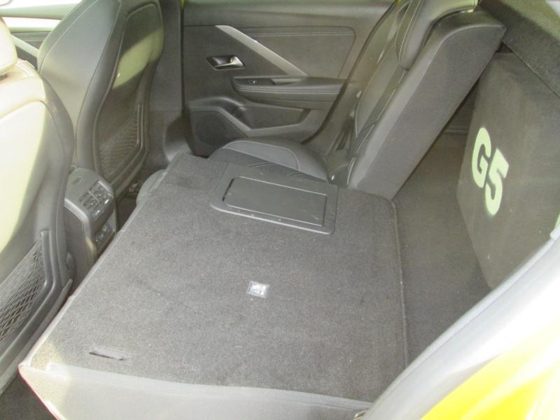 Opel ASTRA ULT 1.6 PHE AT8 180PS