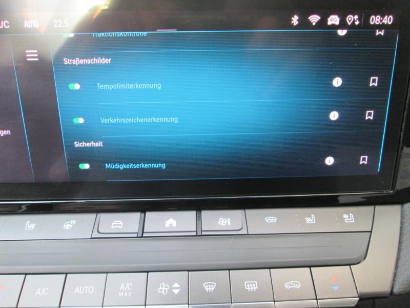 Opel ASTRA ULT 1.6 PHE AT8 180PS