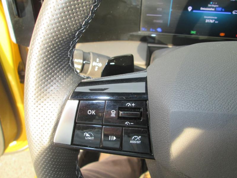 Opel ASTRA ULT 1.6 PHE AT8 180PS