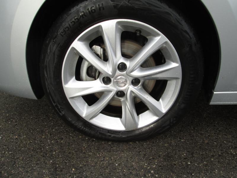 Opel Corsa 1.2 Turbo  Elegance,