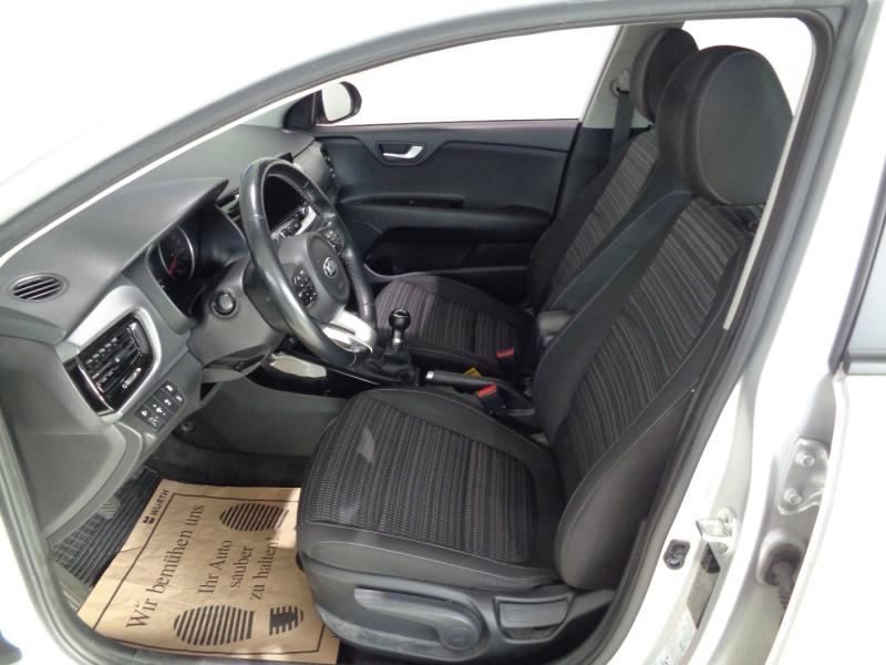 KIA Stonic 125 MPI ISG Silber