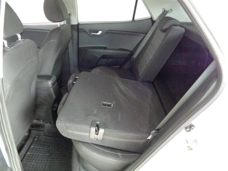 KIA Stonic 125 MPI ISG Silber