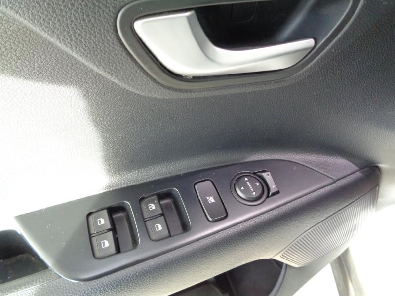 KIA Stonic 125 MPI ISG Silber