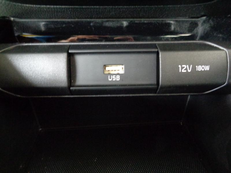 KIA Stonic 125 MPI ISG Silber