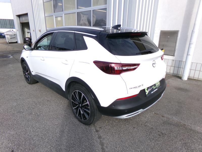 Opel GRANDLAND X ULT 1.6 PHE AT 300PS