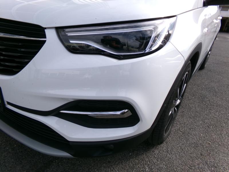 Opel GRANDLAND X ULT 1.6 PHE AT 300PS