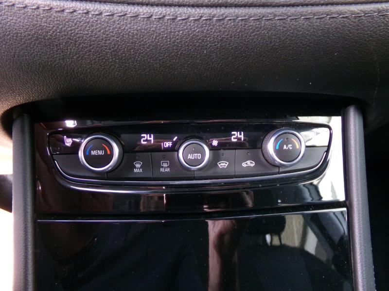 Opel GRANDLAND X ULT 1.6 PHE AT 300PS