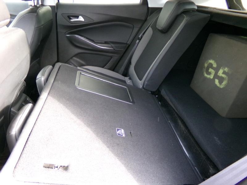 Opel GRANDLAND X ULT 1.6 PHE AT 300PS