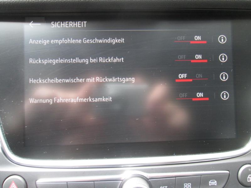 Opel GRANDLAND X BELE 1.2 S/S 130PS