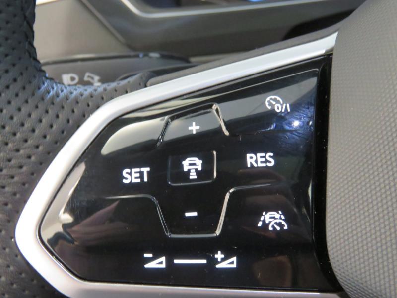 VW Tiguan Allspace R-Line TDI 4MOTION DSG