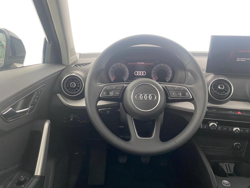Audi Q2 30 TFSI admired