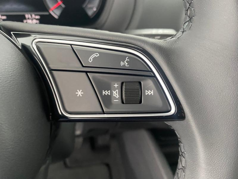 Audi Q2 30 TFSI admired