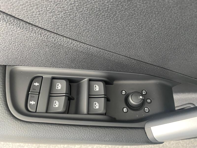 Audi Q2 30 TFSI admired