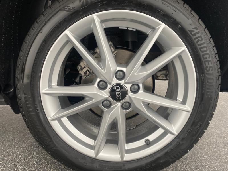 Audi Q2 30 TFSI admired