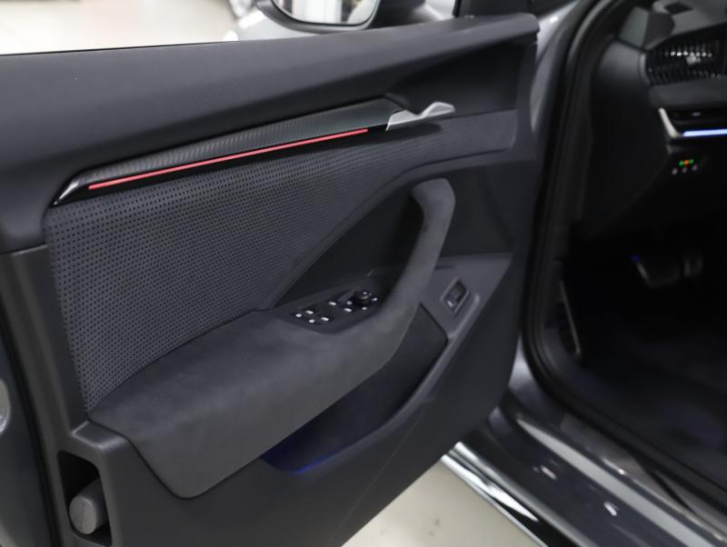 Škoda Superb Sportline TDI DSG