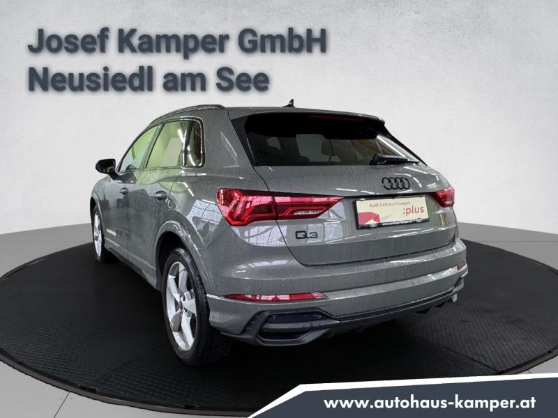 Audi Q3 35 TDI admired