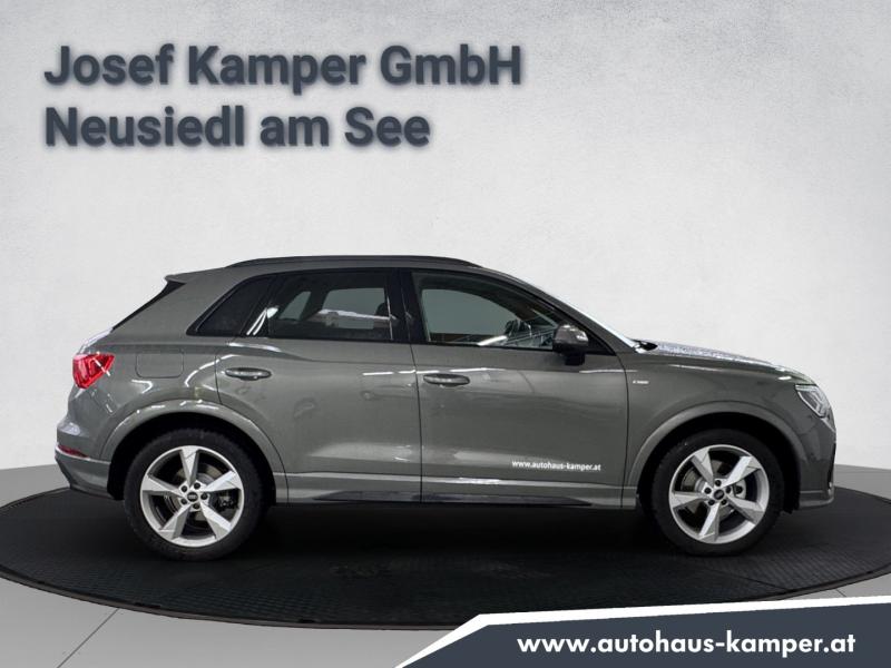 Audi Q3 35 TDI admired