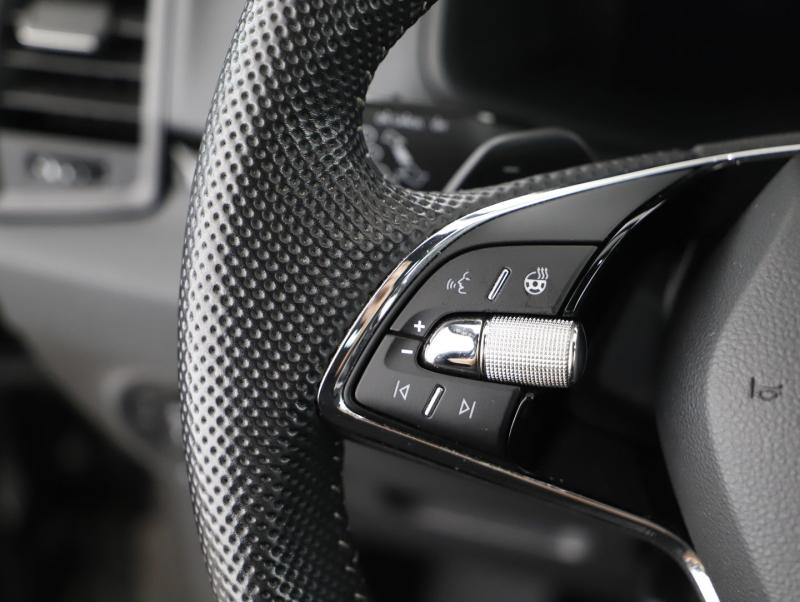Škoda KAROQ 4x4 SPORTLINE TDI DSG