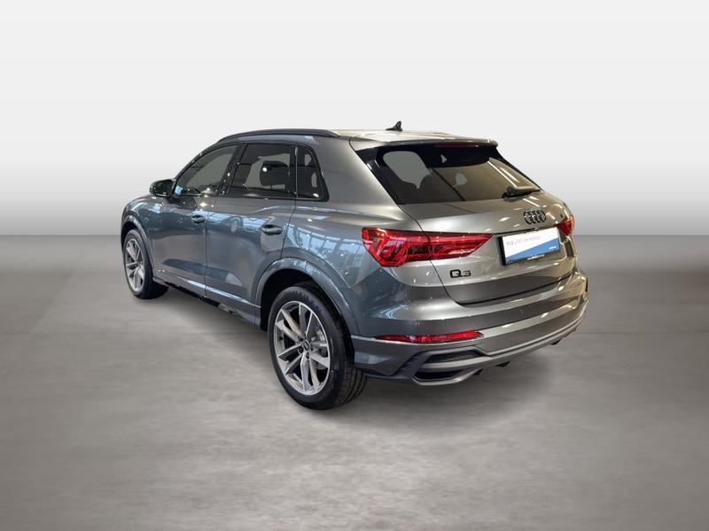Audi Q3 35 TDI admired