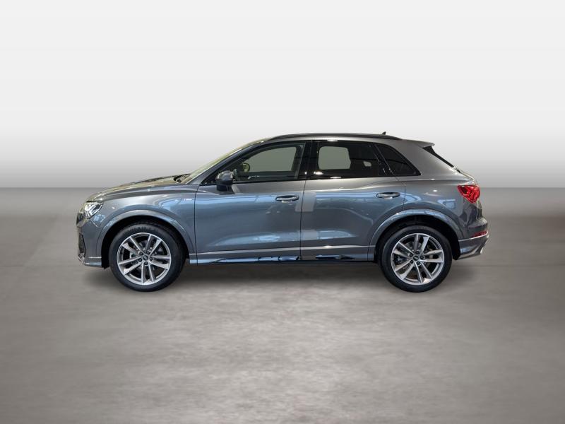 Audi Q3 35 TDI admired