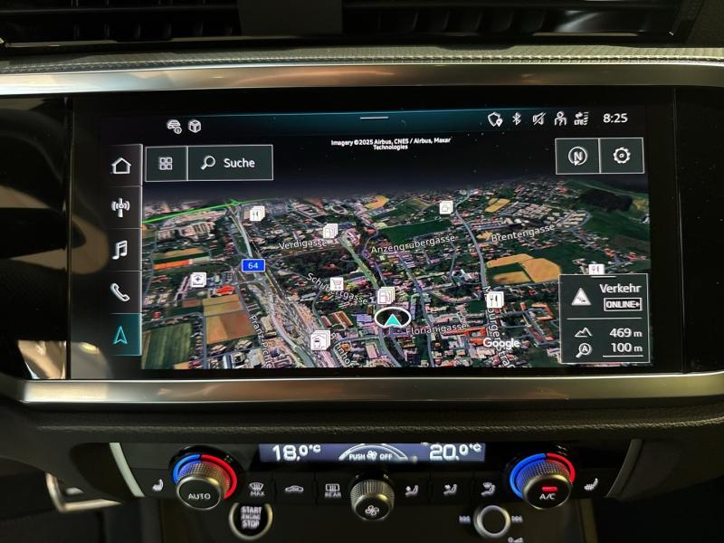 Audi Q3 35 TDI admired