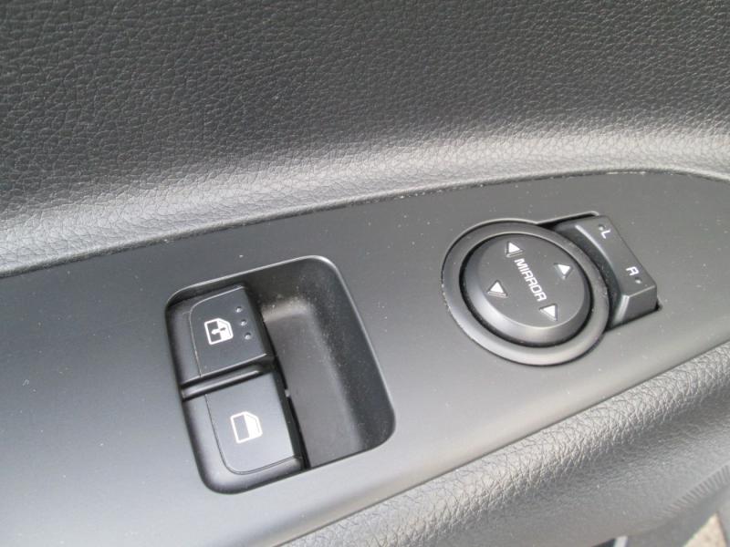 KIA STONIC/TITAN/1.2 DPI/MT5/84