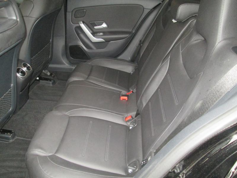 MERCEDES-BENZ A 220 4MATIC Aut.