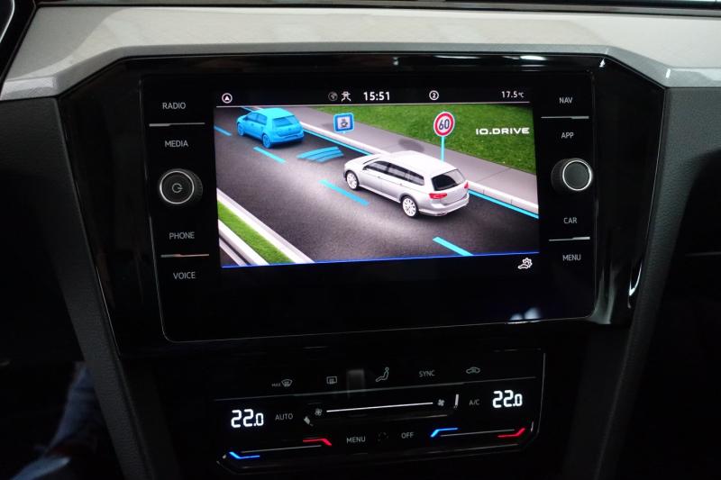 VW Passat Variant Business TDI 4MOTION DSG