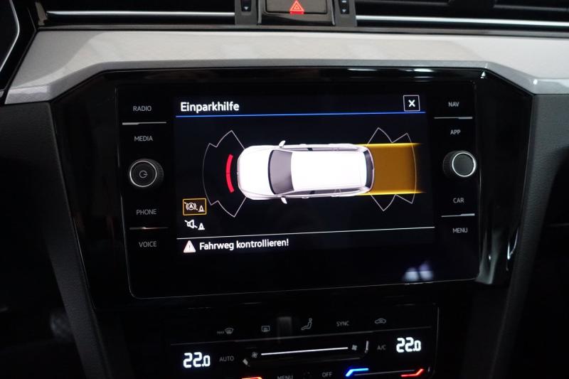 VW Passat Variant Business TDI 4MOTION DSG