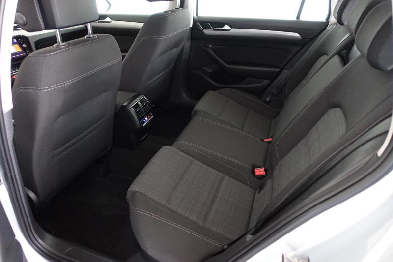 VW Passat Variant Business TDI 4MOTION DSG