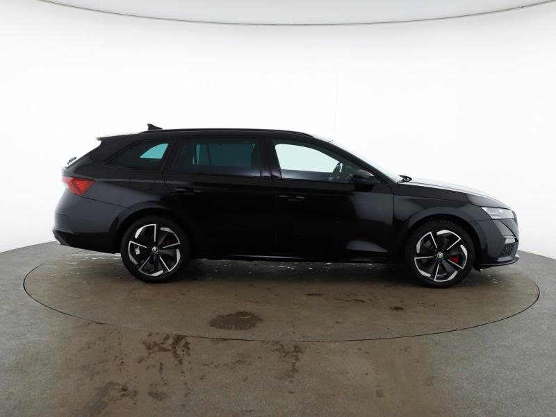 Škoda OCTAVIA Combi RS iV 245 DSG