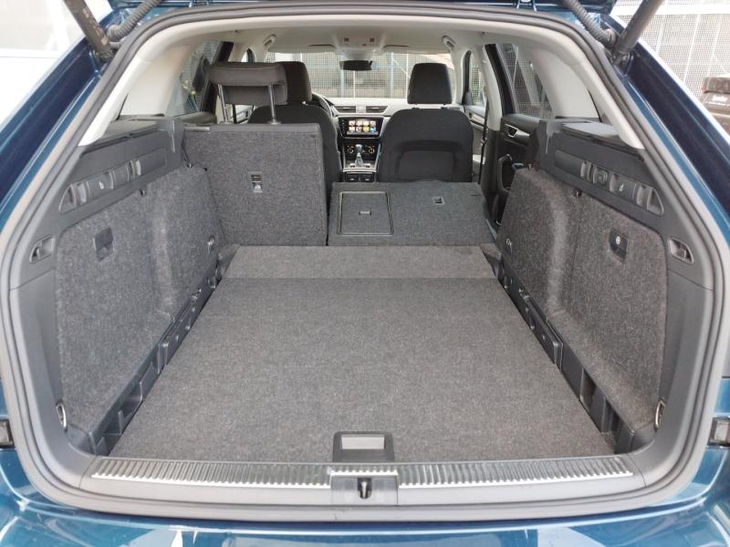 Škoda SUPERB Combi Style TSI ACT DSG