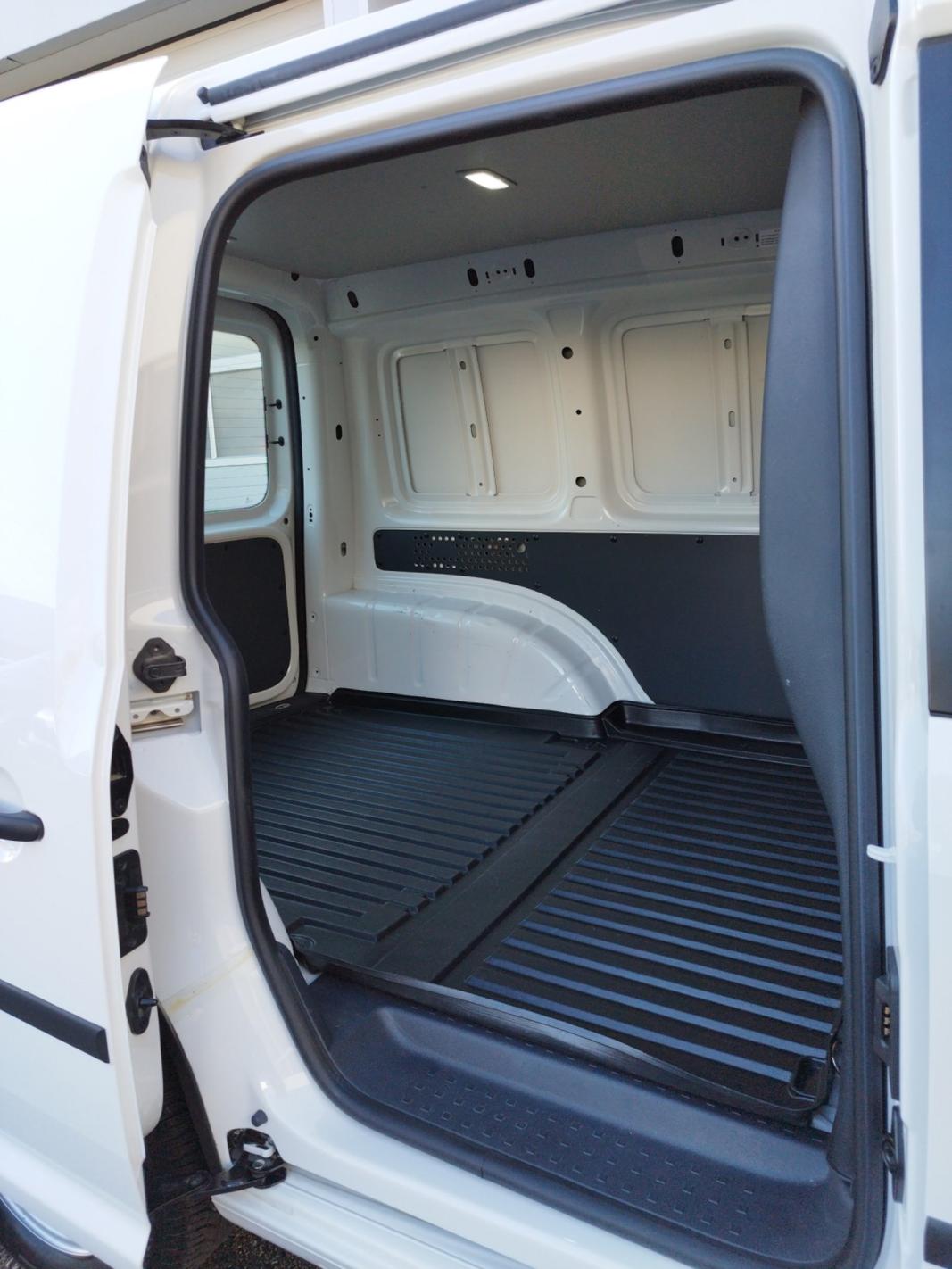 VW Caddy Kastenwagen TDI