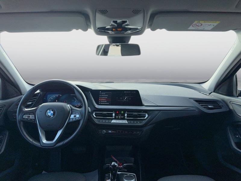BMW 1 Lim. 120d xDrive Advantage