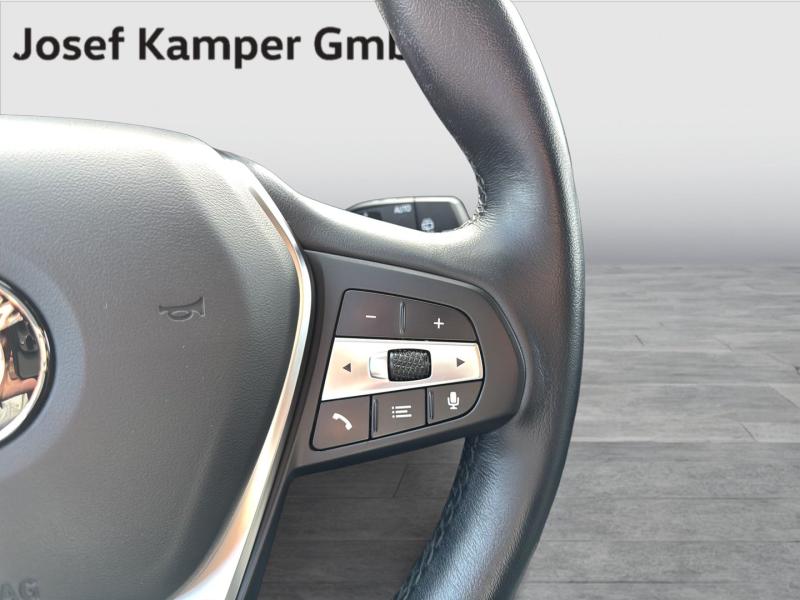 BMW 1 Lim. 120d xDrive Advantage