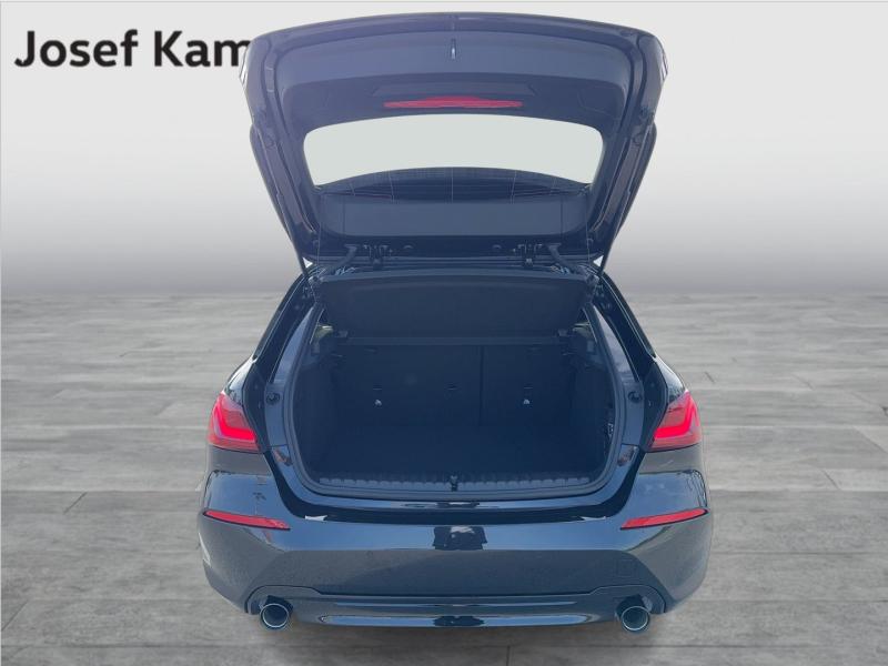 BMW 1 Lim. 120d xDrive Advantage