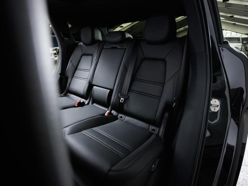 Porsche Cayenne S E-Hybrid Black Edition