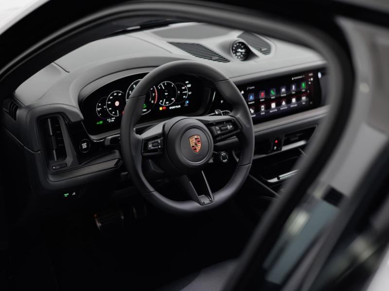 Porsche Cayenne S E-Hybrid Black Edition