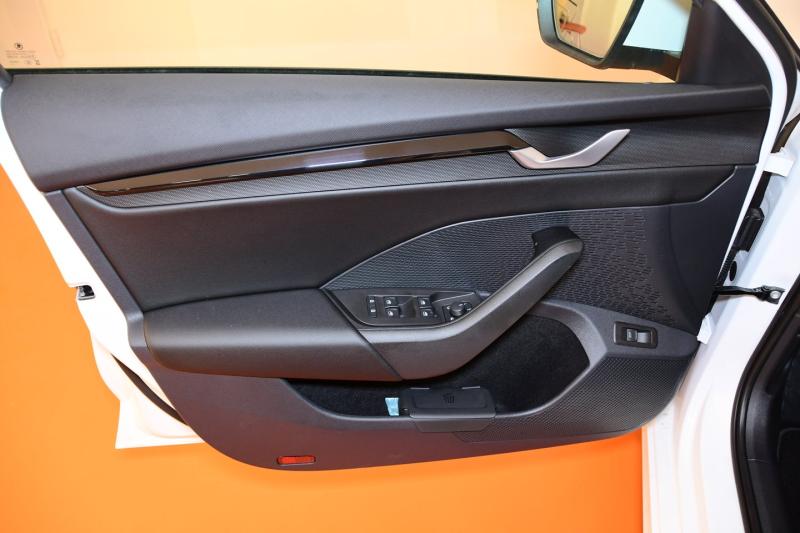 Škoda Octavia Combi Selection TSI