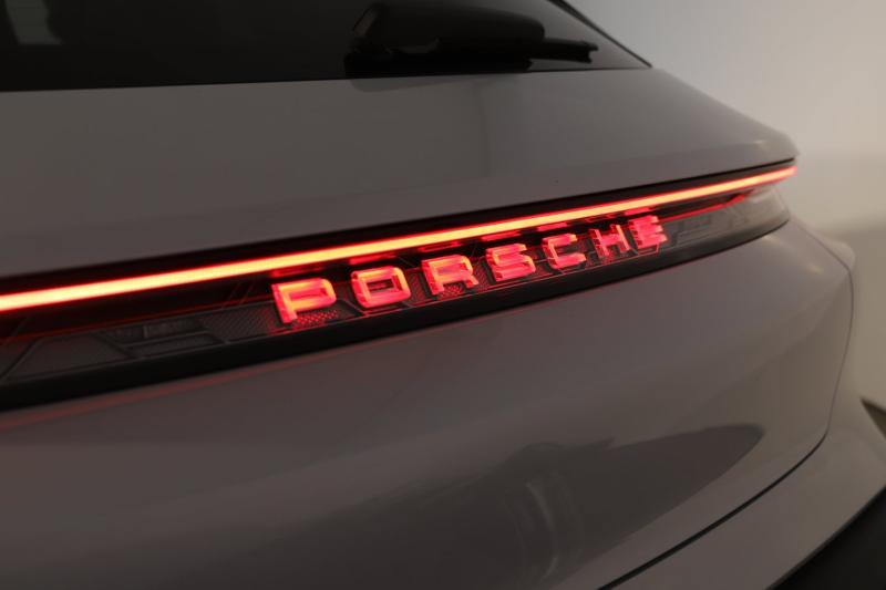 Porsche Taycan 4S Cross Turismo